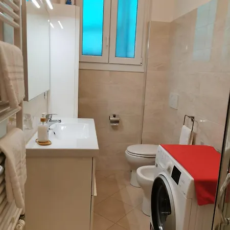 Perfect For Centre And Miramare Апартаменты *