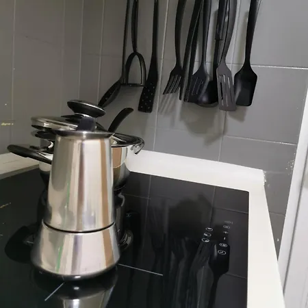 Perfect For Centre And Miramare Apartament